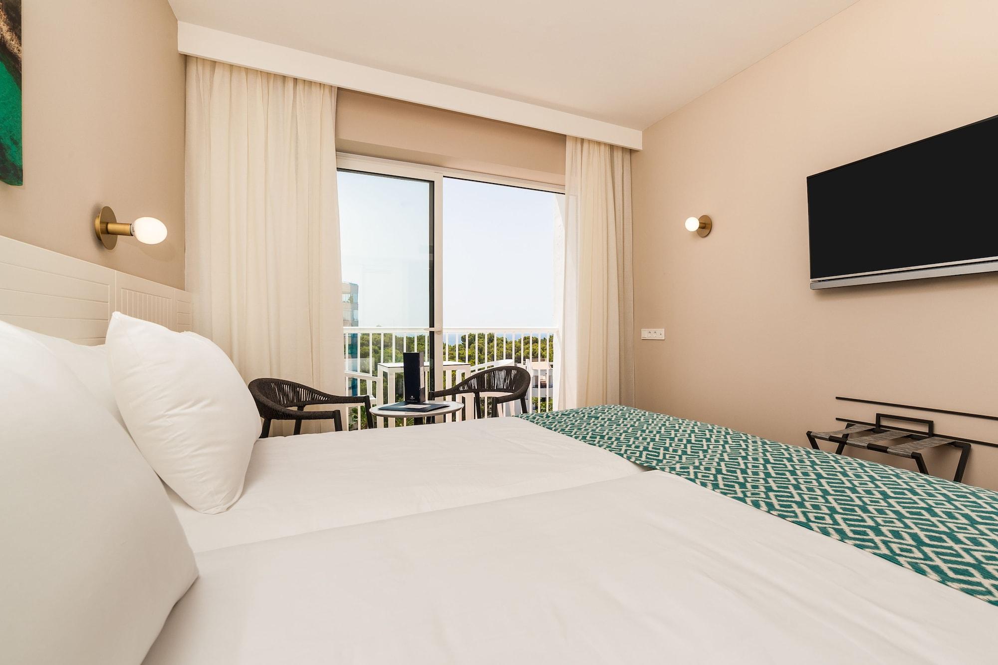 Eurostars Marivent Hotel Palma de Mallorca Exterior photo Room with sea view
