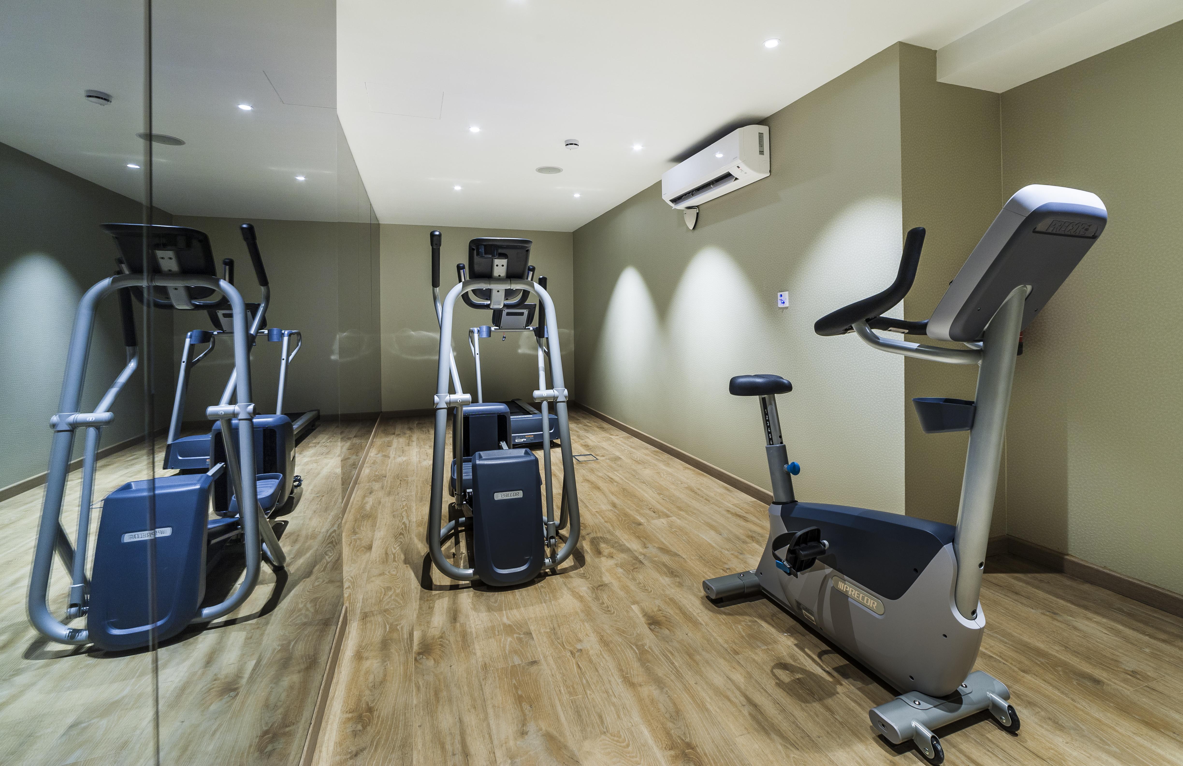 Eurostars Marivent Hotel Palma de Mallorca Exterior photo Fitness room
