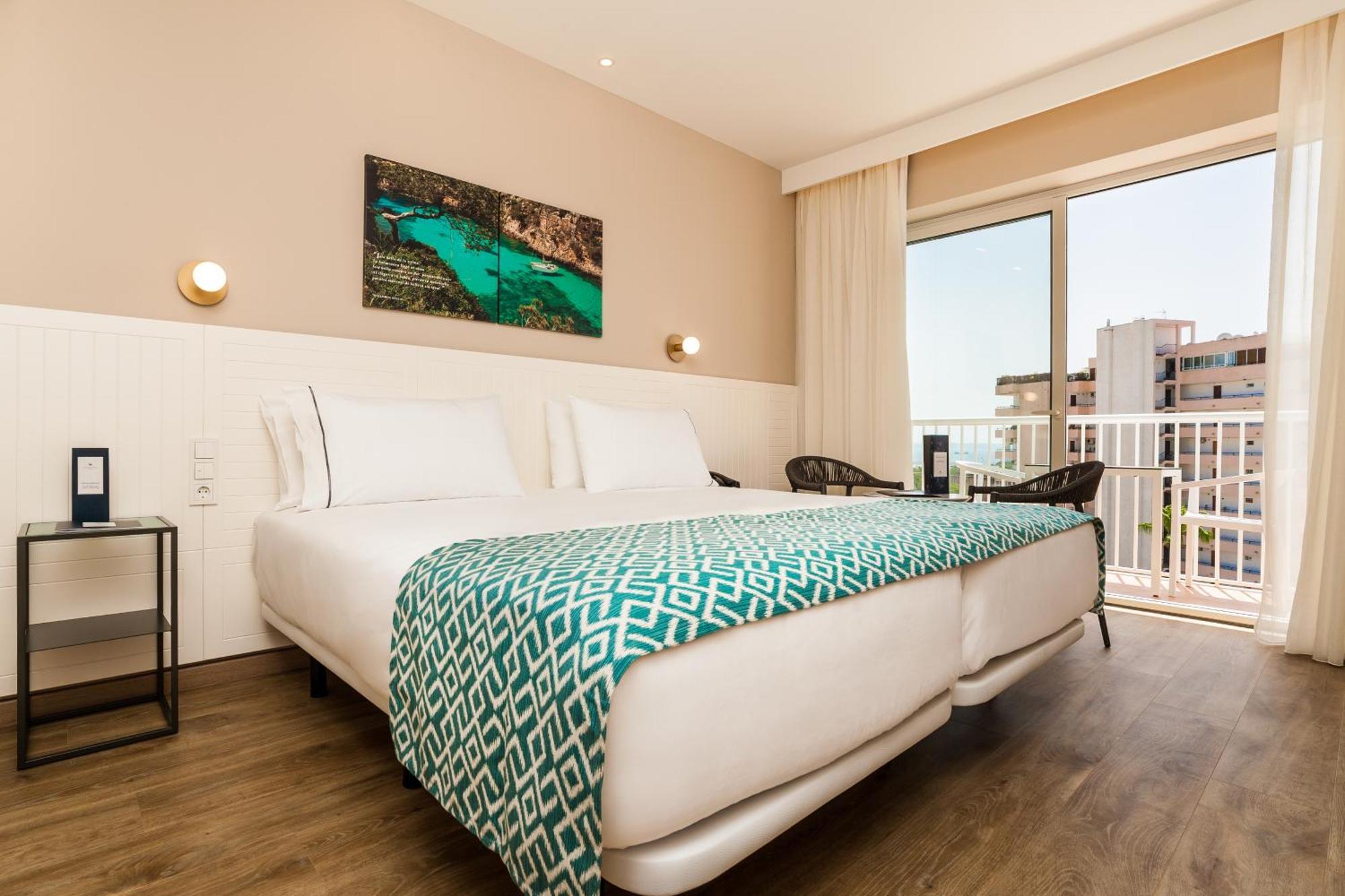 Eurostars Marivent Hotel Palma de Mallorca Exterior photo Room at the hotel